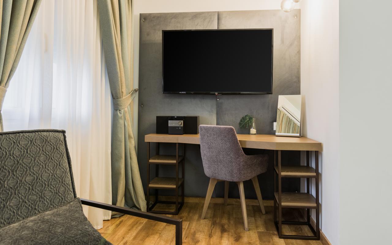 Acropolis Executive Suite Atene Esterno foto